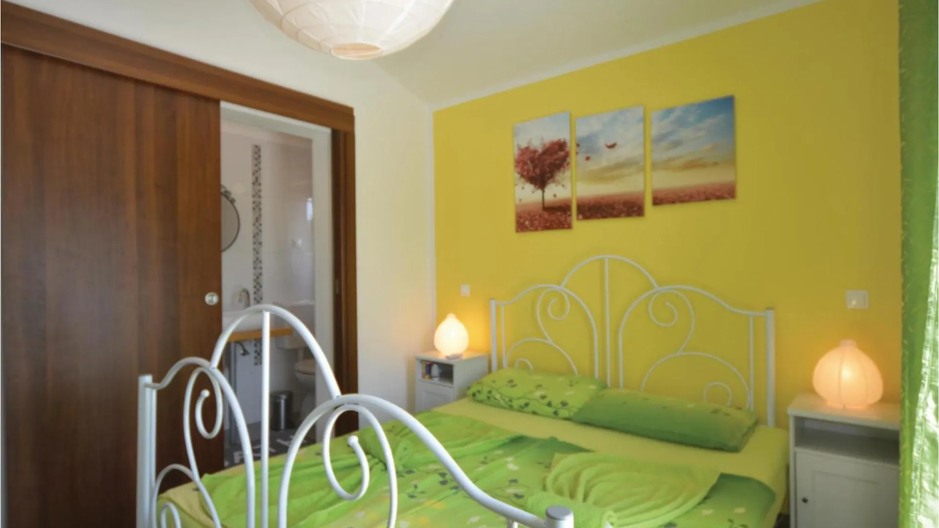 Lovely Home In Kanfanar With Kitchen Tatil Evi